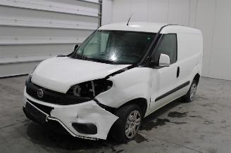 Damaged car Fiat Doblo  2020/8